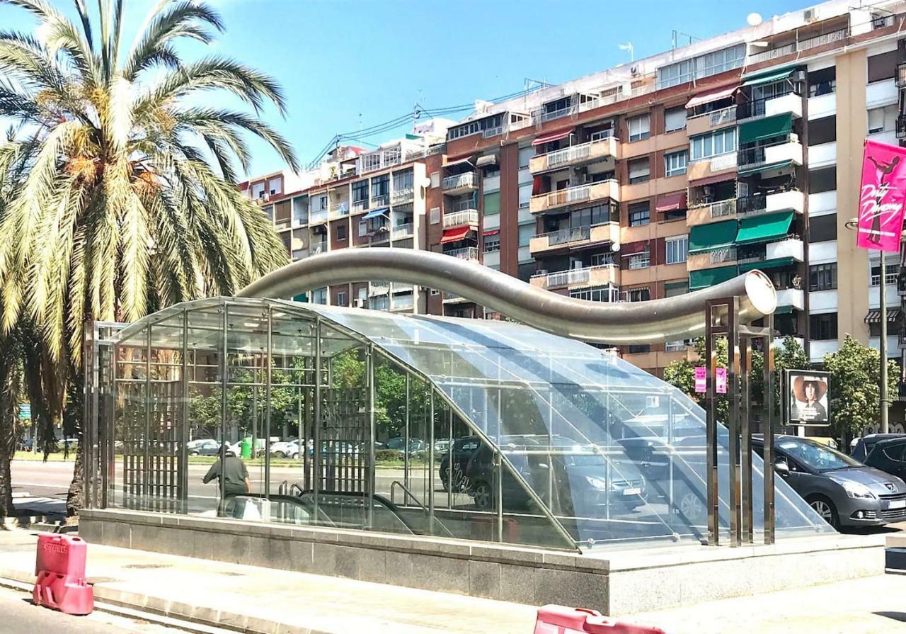 Cozy Apartment In Valencia! Wi-Fi ! Valência Exterior foto